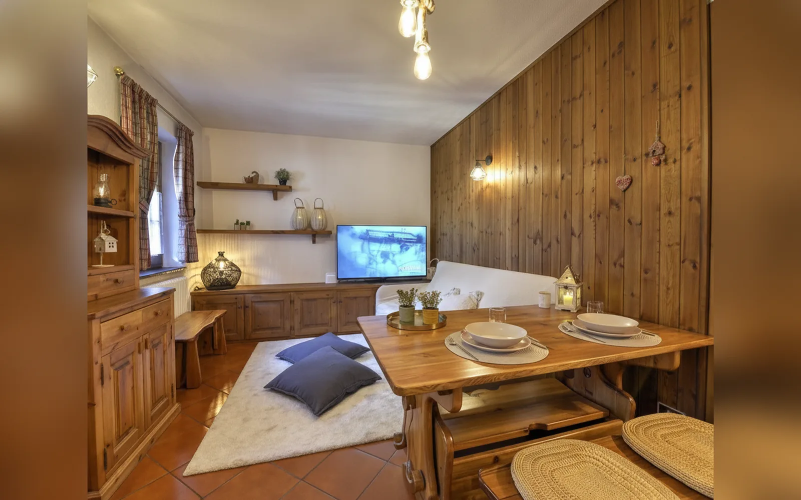 Camera con bagno privato — La Petite Maison, Pré-Saint-Didier (Valle d'Aosta) (foto 26)
